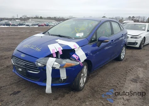 2015 Ford Fiesta Se z USA, uszkodzony, nr VIN 3FADP4BJ4FM196675